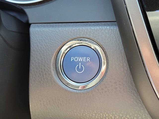 Used 2023 Toyota Camry XLE FWD image 33