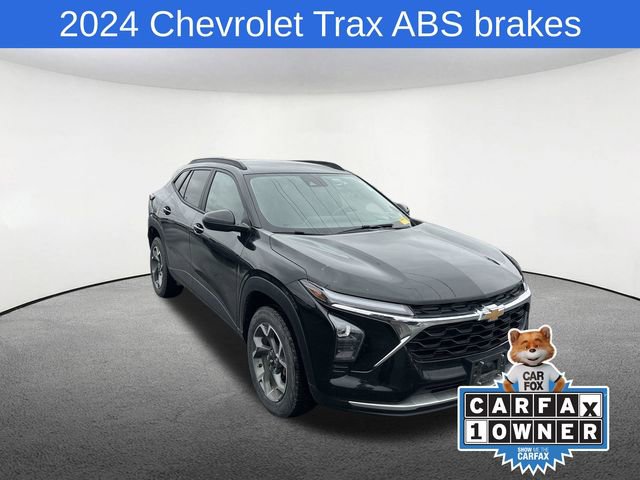 Used 2024 Chevrolet Trax LT w/ Driver Confidence Package image 17
