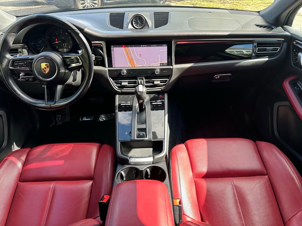 Used 2023 Porsche Macan image 33
