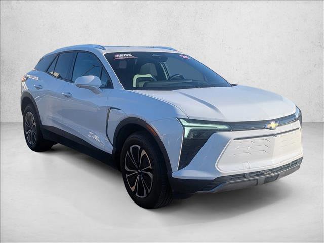 Used 2025 Chevrolet Blazer EV LT image 3