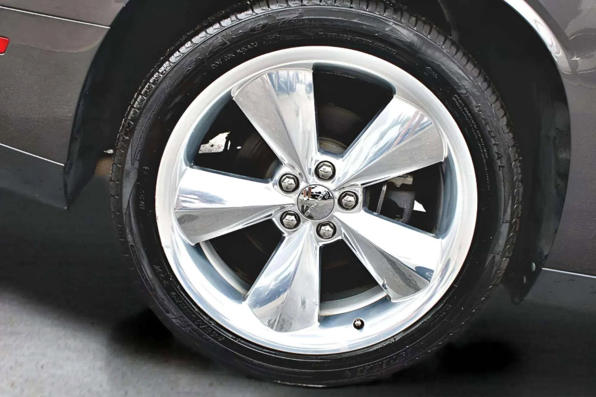 Used 2015 Dodge Challenger R/T Plus image 27