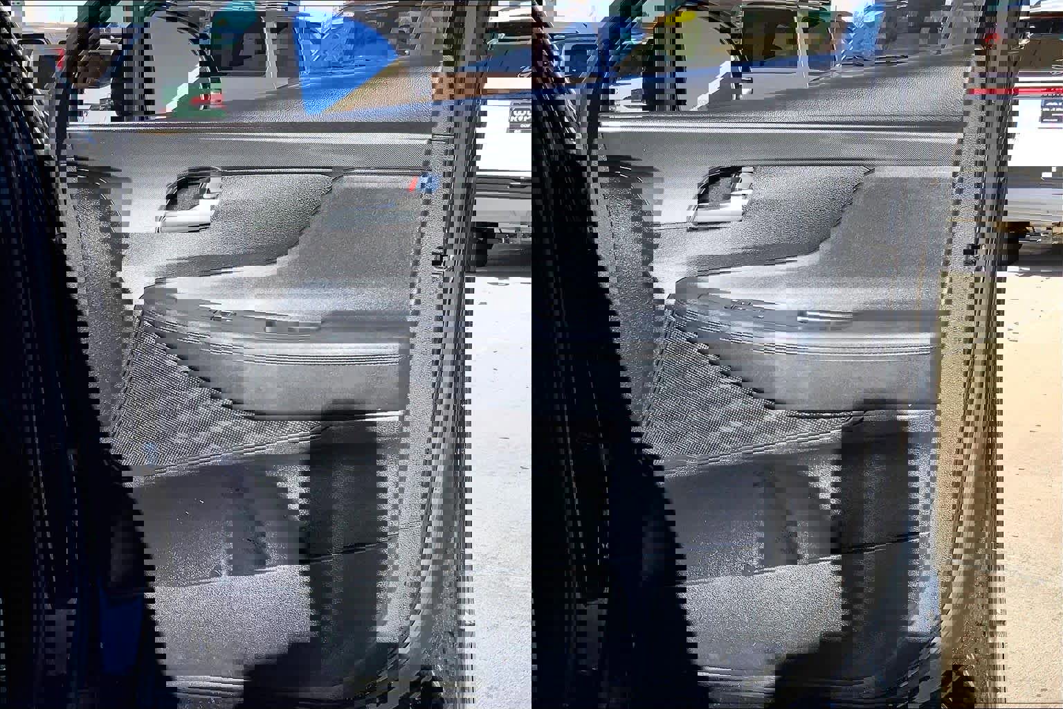 Used 2021 Hyundai Santa Fe SEL w/ Cargo Package image 22