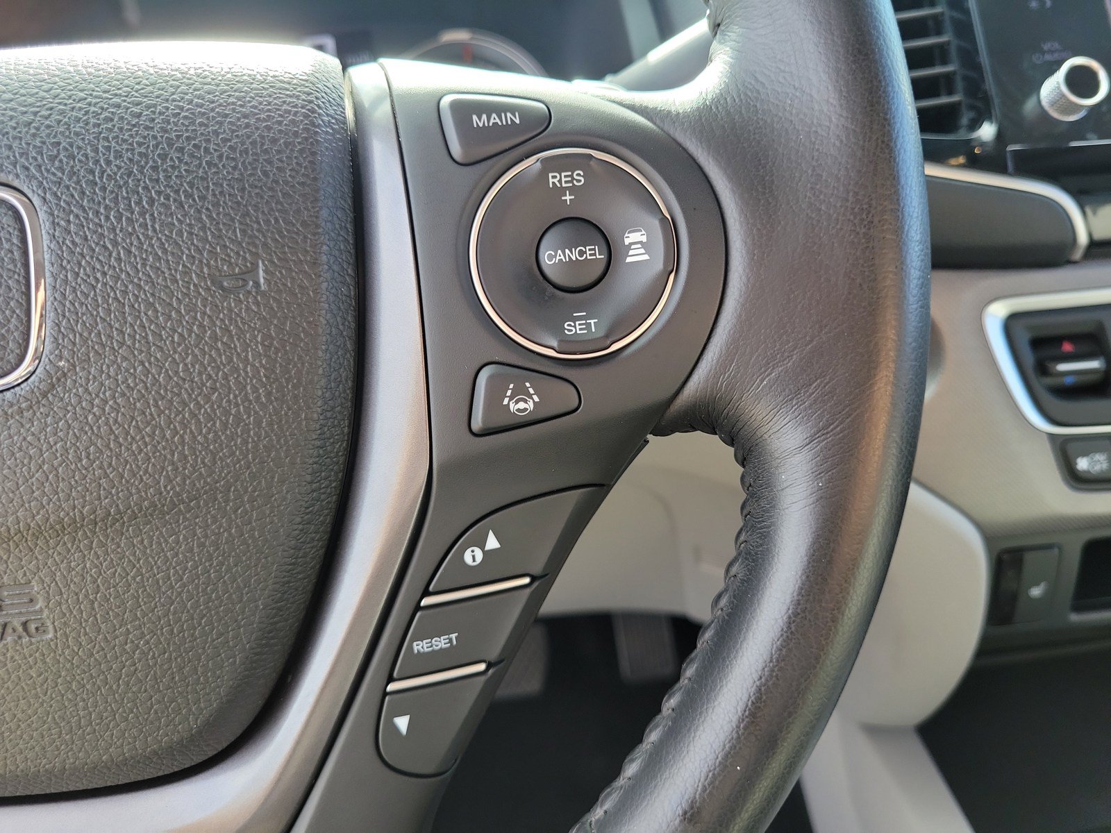 Used 2022 Honda Ridgeline RTL image 19