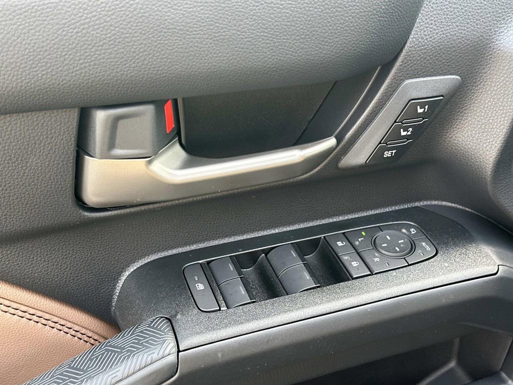 New 2026 Toyota 4Runner Limited AWD/4WD image 16