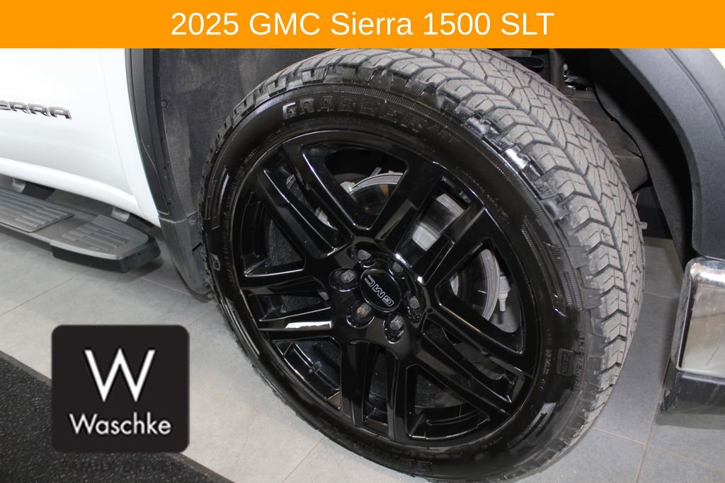 Used 2025 GMC Sierra 1500 SLT w/ SLT Premium Plus Package AWD/4WD image 15