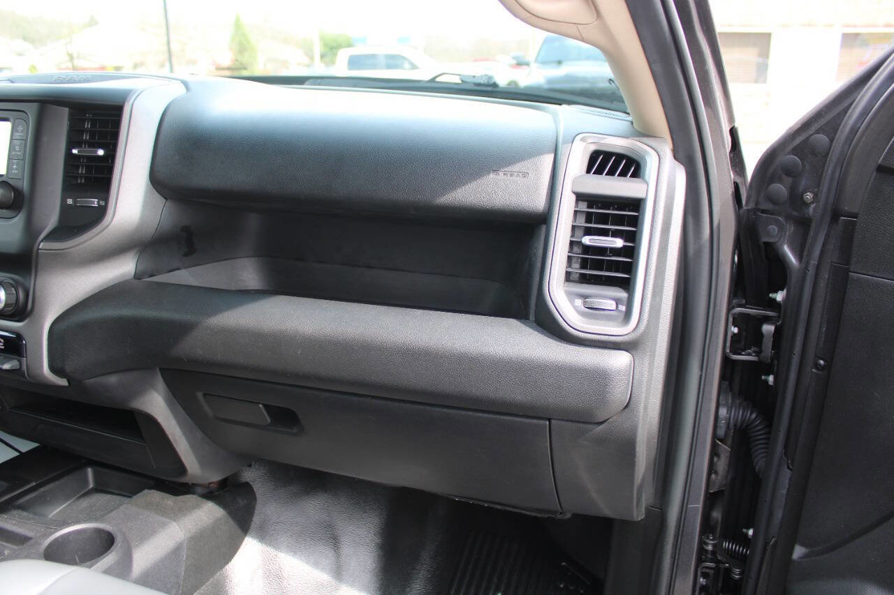 Used 2019 RAM 3500 Tradesman w/ Chrome Appearance Group image 48