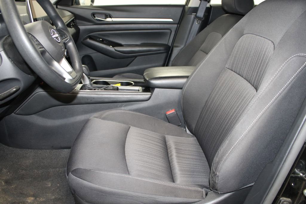 Used 2023 Nissan Altima 2.5 SV FWD image 16