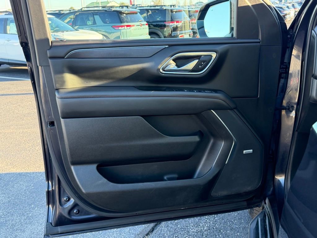 Used 2022 Chevrolet Tahoe RST w/ Luxury Package image 13