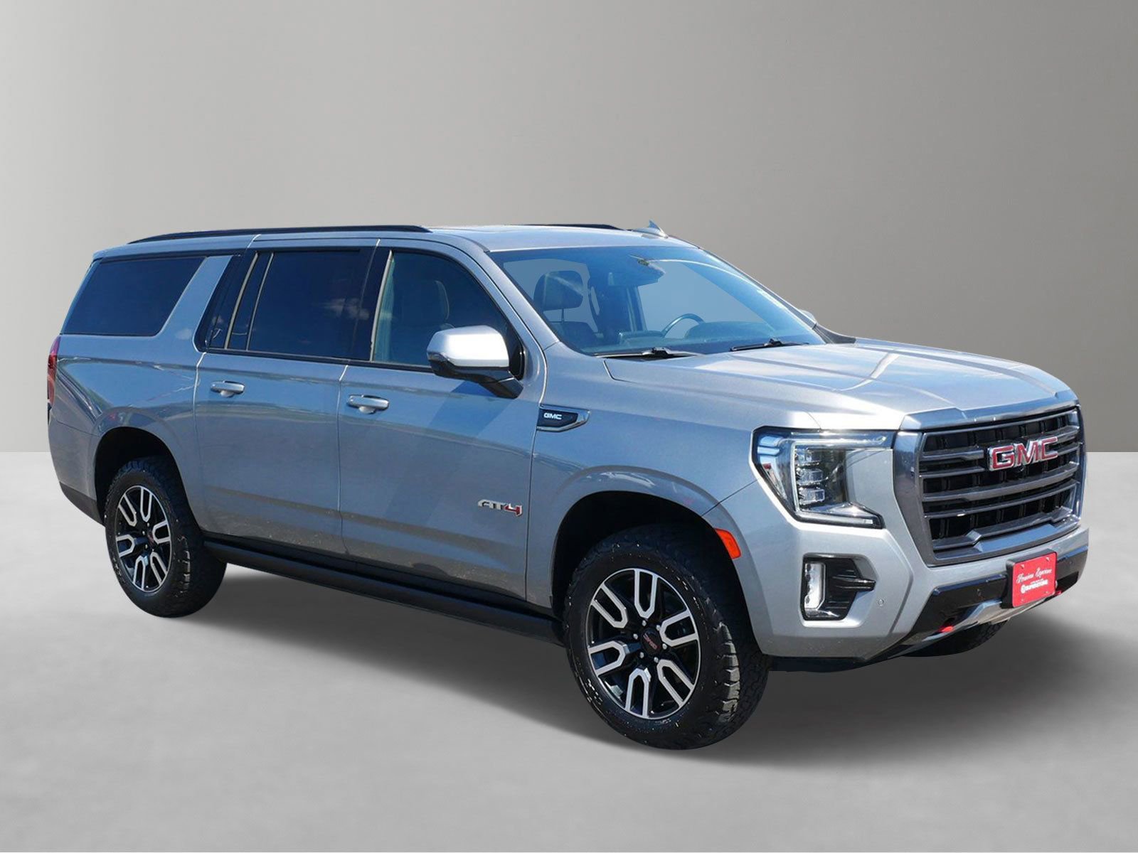Used 2023 GMC Yukon XL AT4 w/ AT4 Premium Plus Package AWD/4WD image 2
