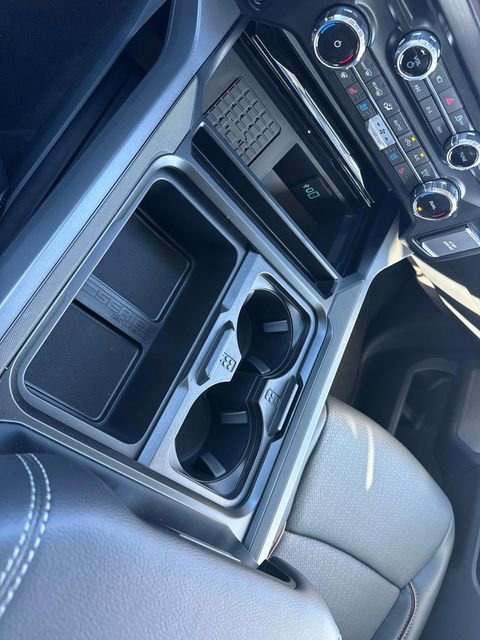 New 2026 Ford F250 Lariat w/ Black Appearance Package image 29