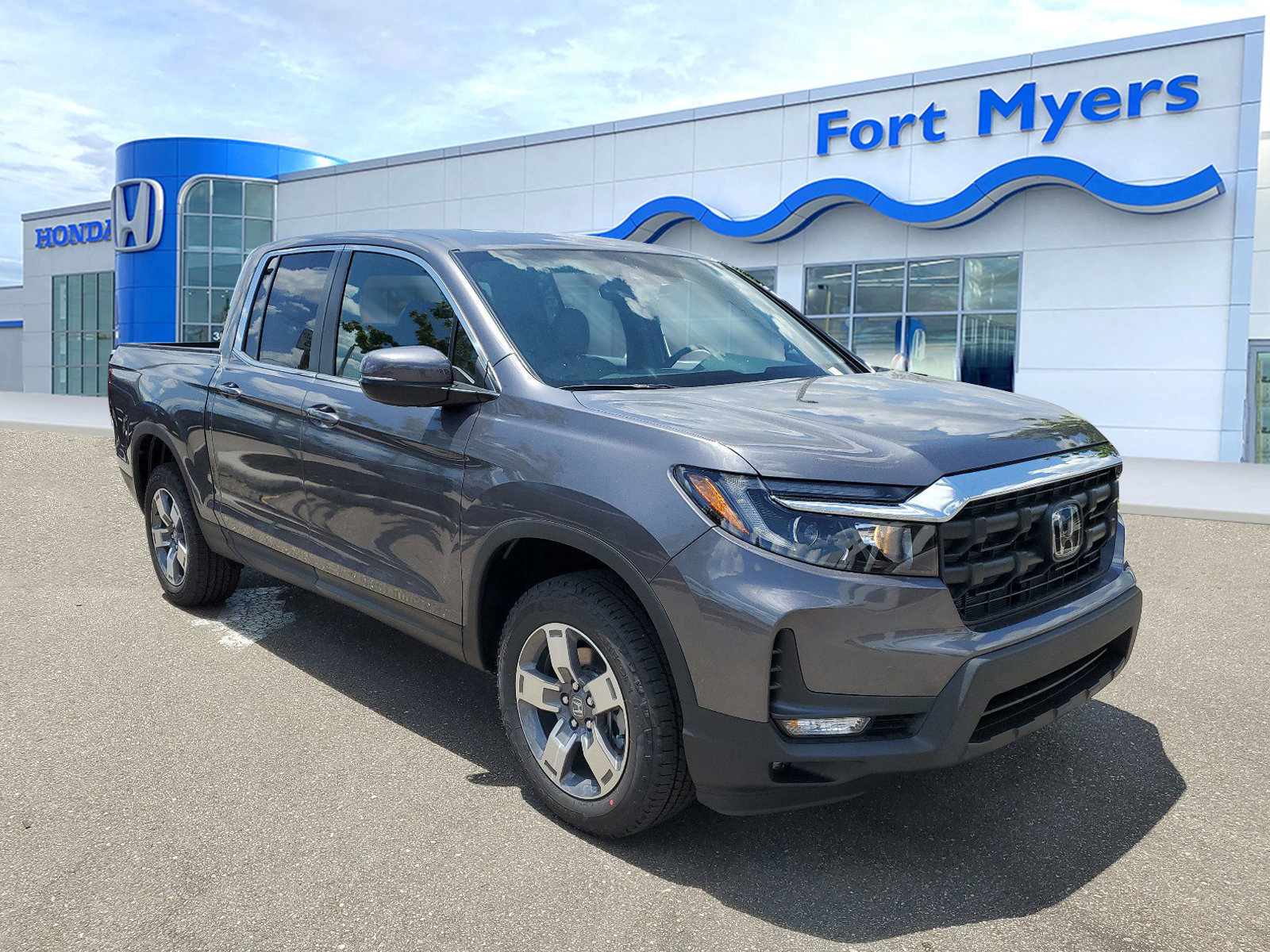 New 2025 Honda Ridgeline RTL