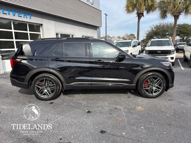 New 2026 Ford Explorer ST w/ Sun And Sound Package image 9