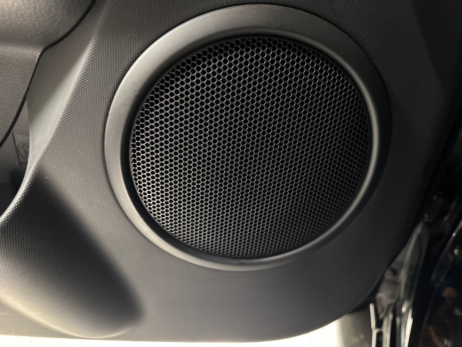 Used 2013 Kia Soul FWD image 17