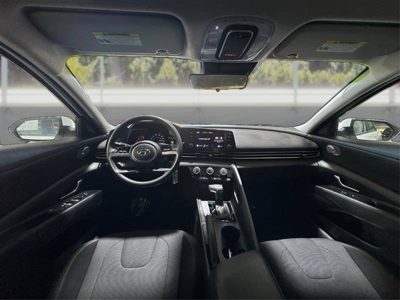 Used 2021 Hyundai Elantra SE FWD image 24