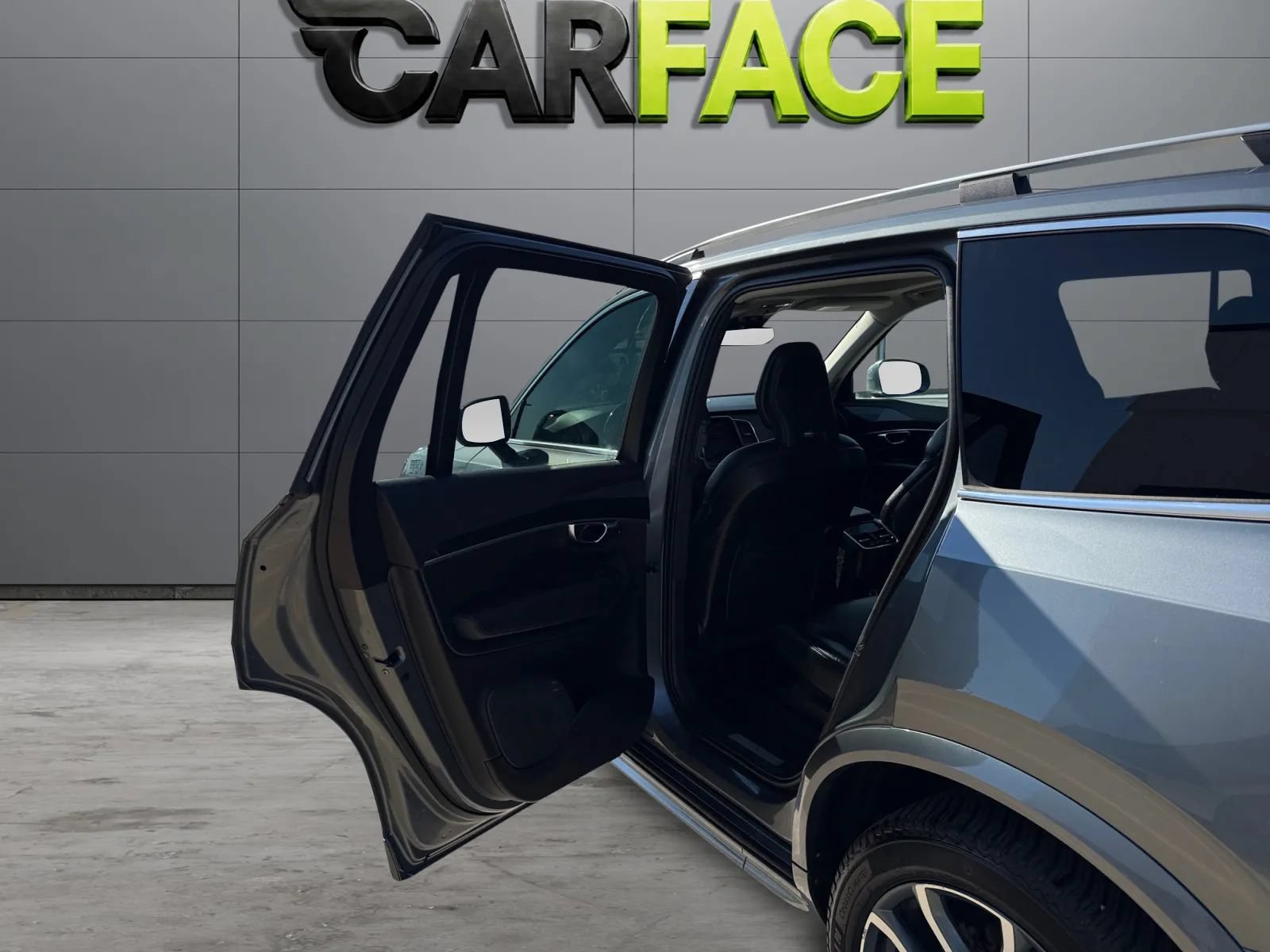 Used 2019 Volvo XC90 T5 Momentum w/ Multimedia Package AWD/4WD image 18