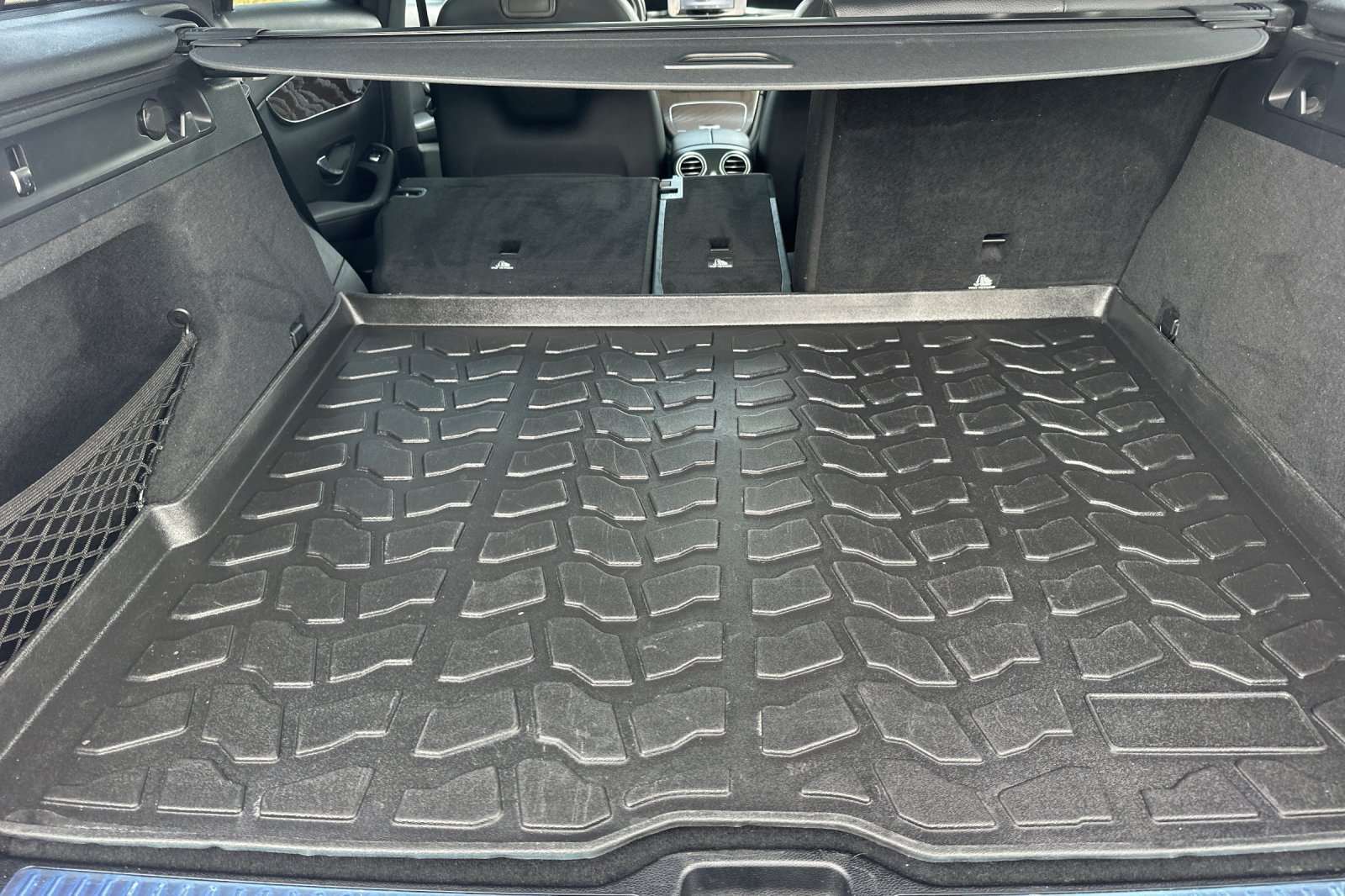 Used 2019 Mercedes-Benz GLC 300 4MATIC image 16