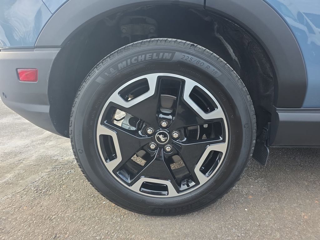 Used 2024 Ford Bronco Sport Outer Banks w/ Tech Package image 10