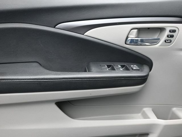 Used 2021 Honda Pilot Special Edition image 8