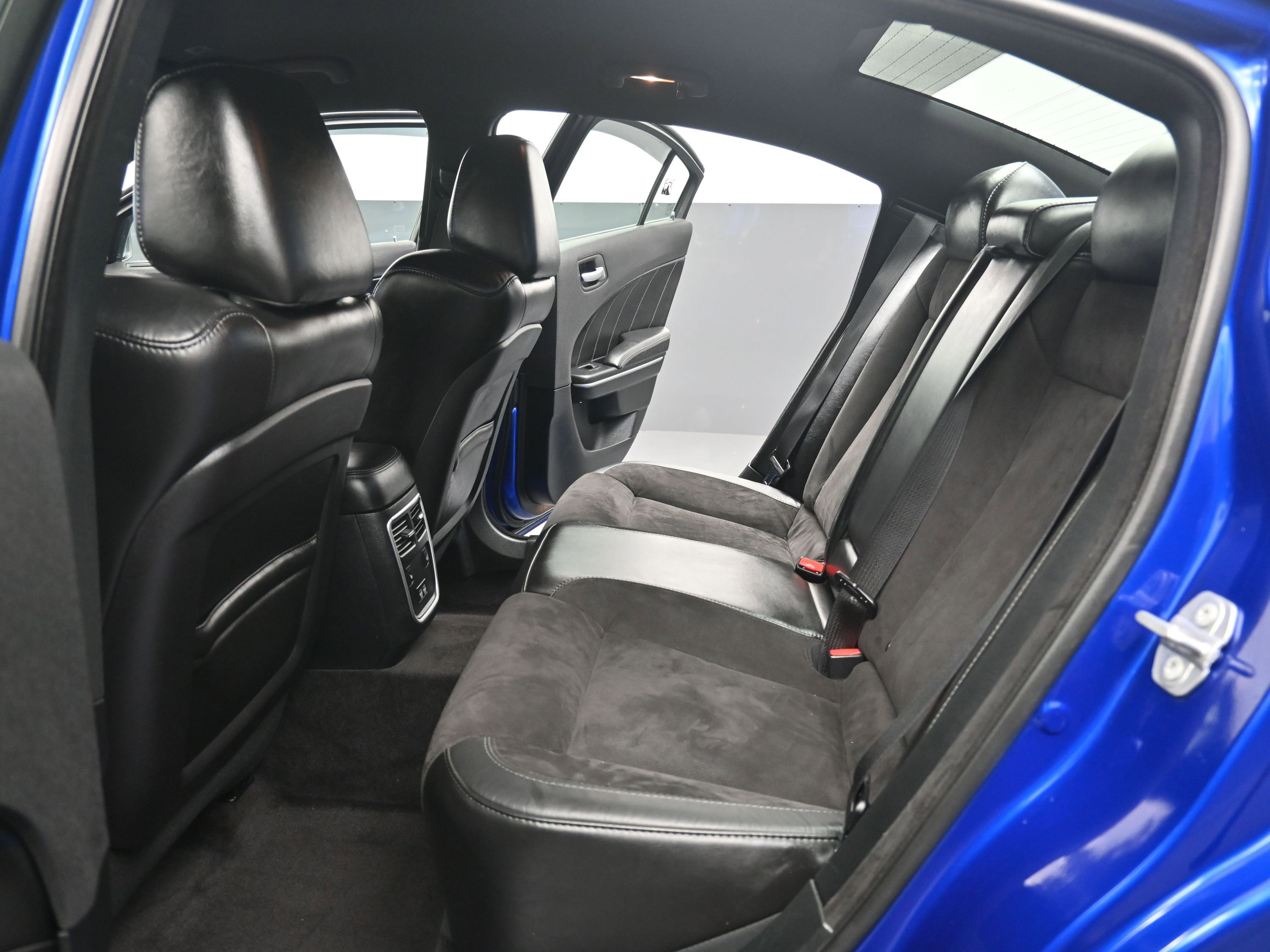 Used 2018 Dodge Charger R/T Scat Pack w/ Dynamics Package image 18