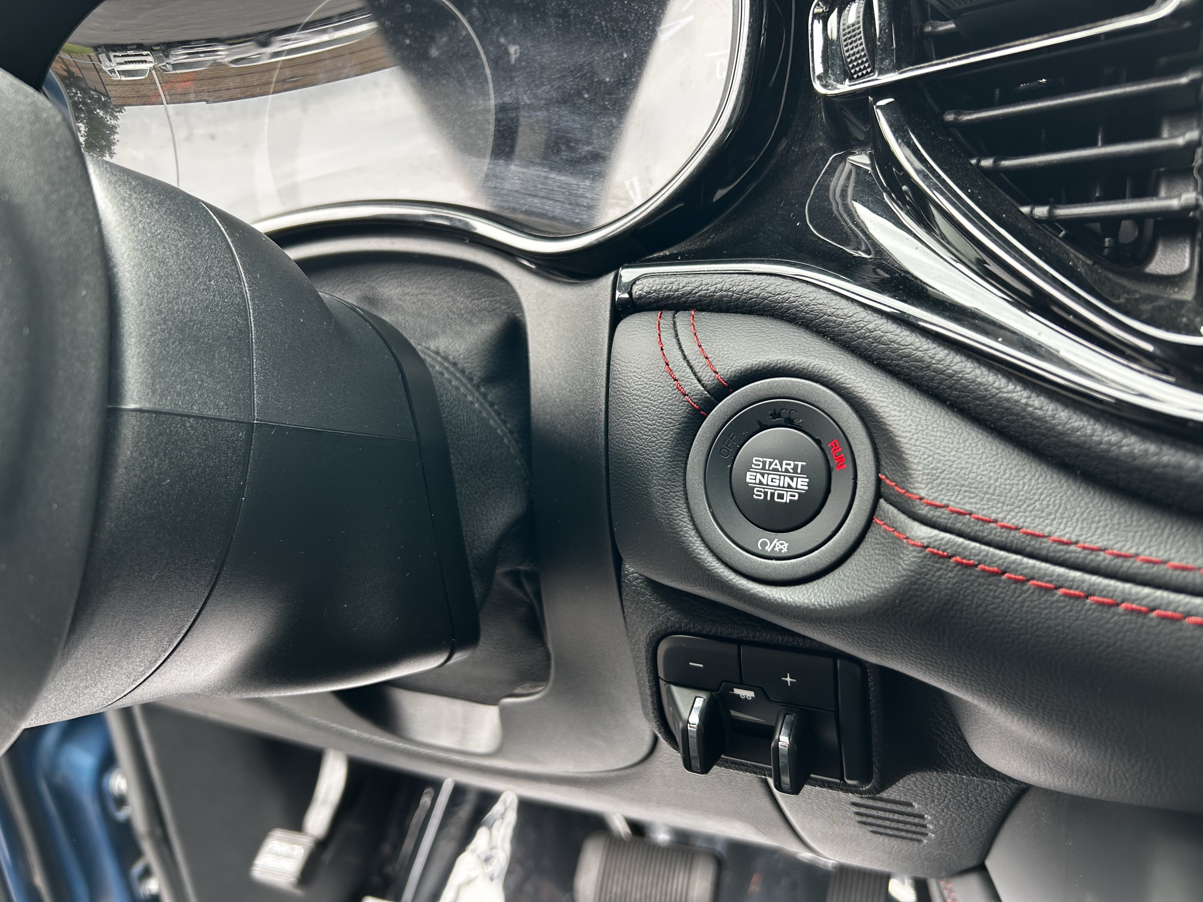 Used 2024 Dodge Durango GT AWD/4WD image 27