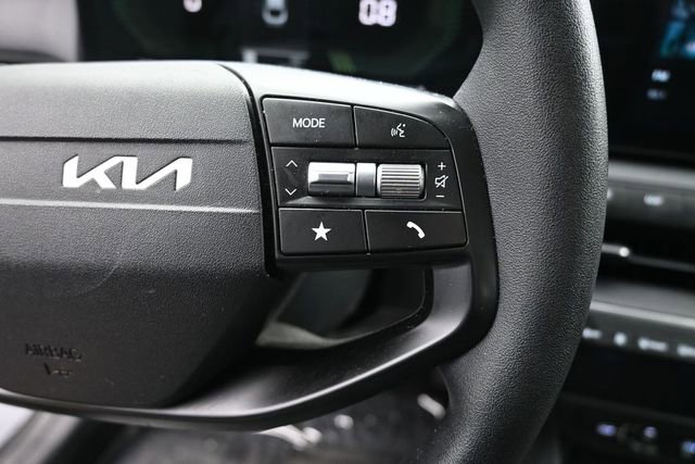 Used 2025 Kia K4 FWD image 18