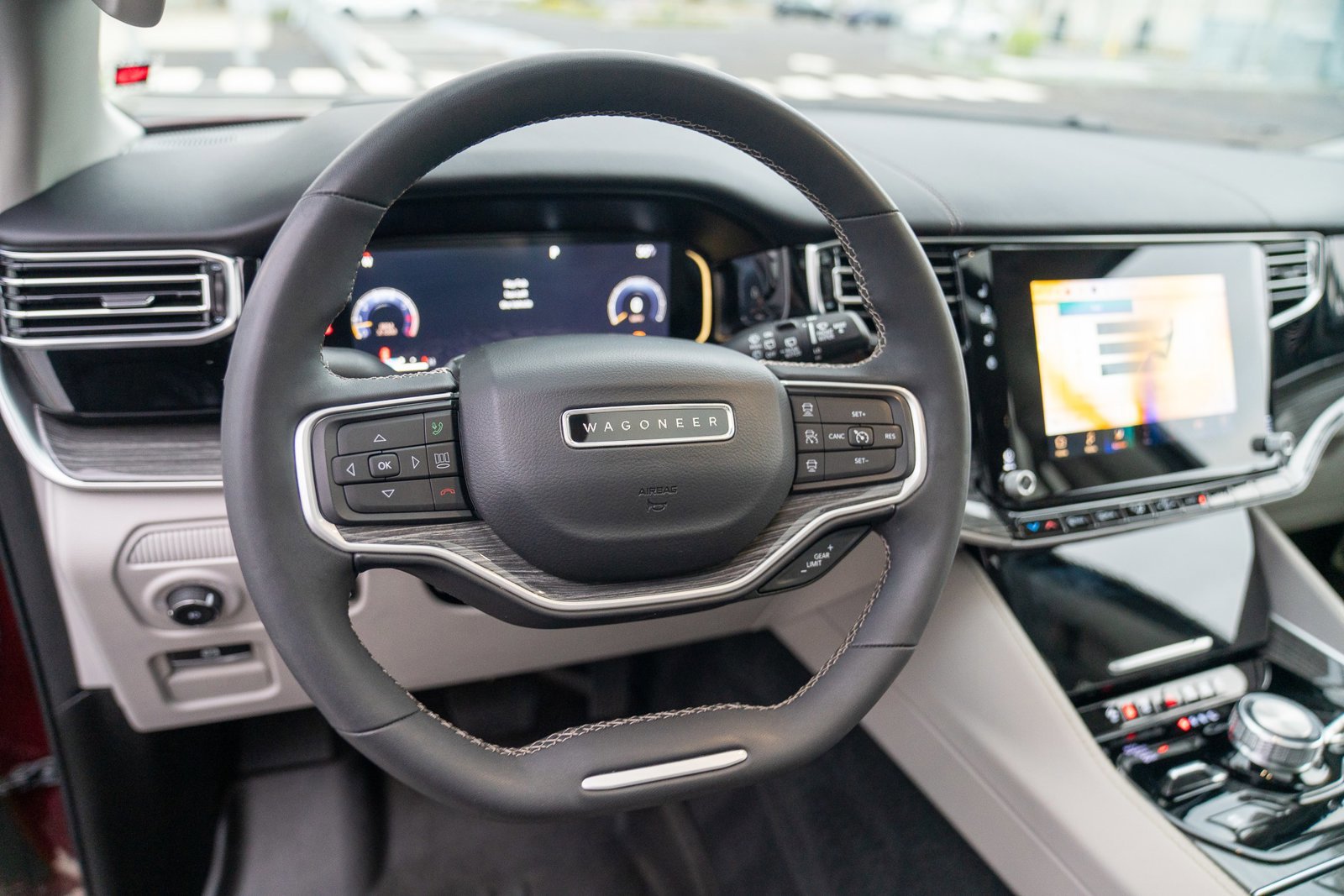 Used 2022 Jeep Wagoneer Series III w/ Premium Group I image 12