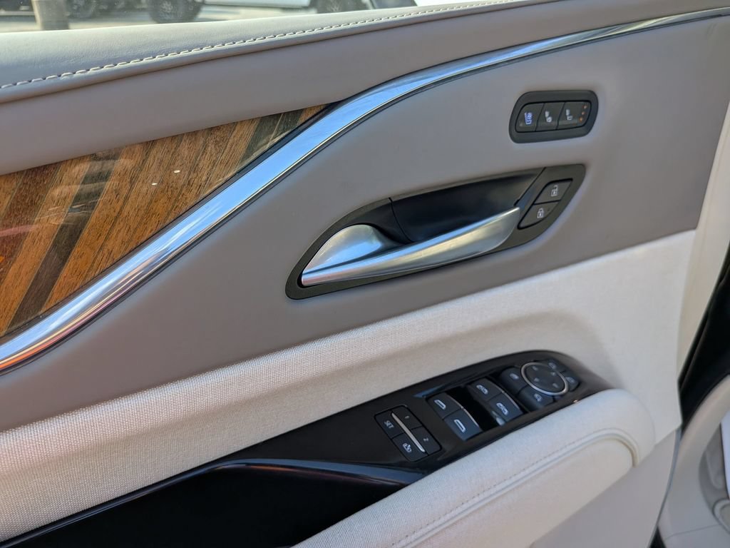 Certified 2023 Cadillac Escalade Premium Luxury Platinum AWD/4WD image 9