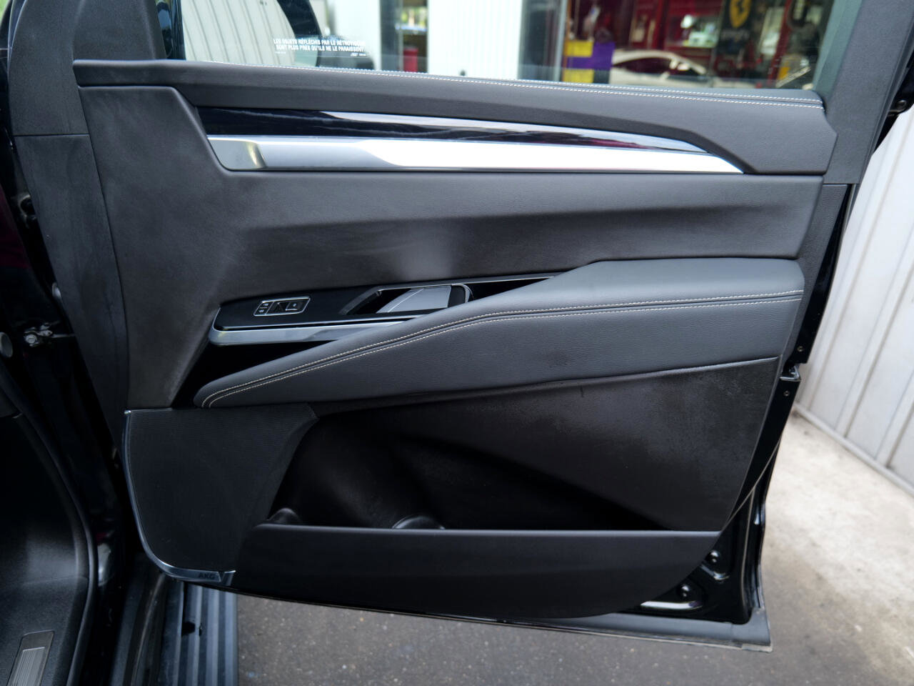 Used 2025 Cadillac Escalade Sport w/ Touring Package image 33