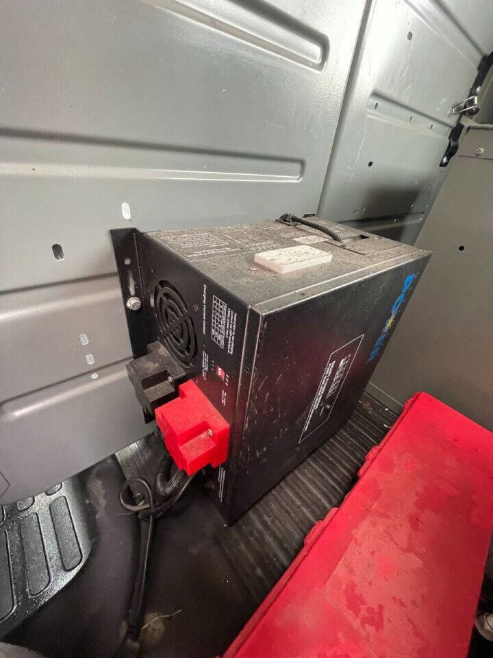 Used 2015 Chevrolet Express 2500 image 16