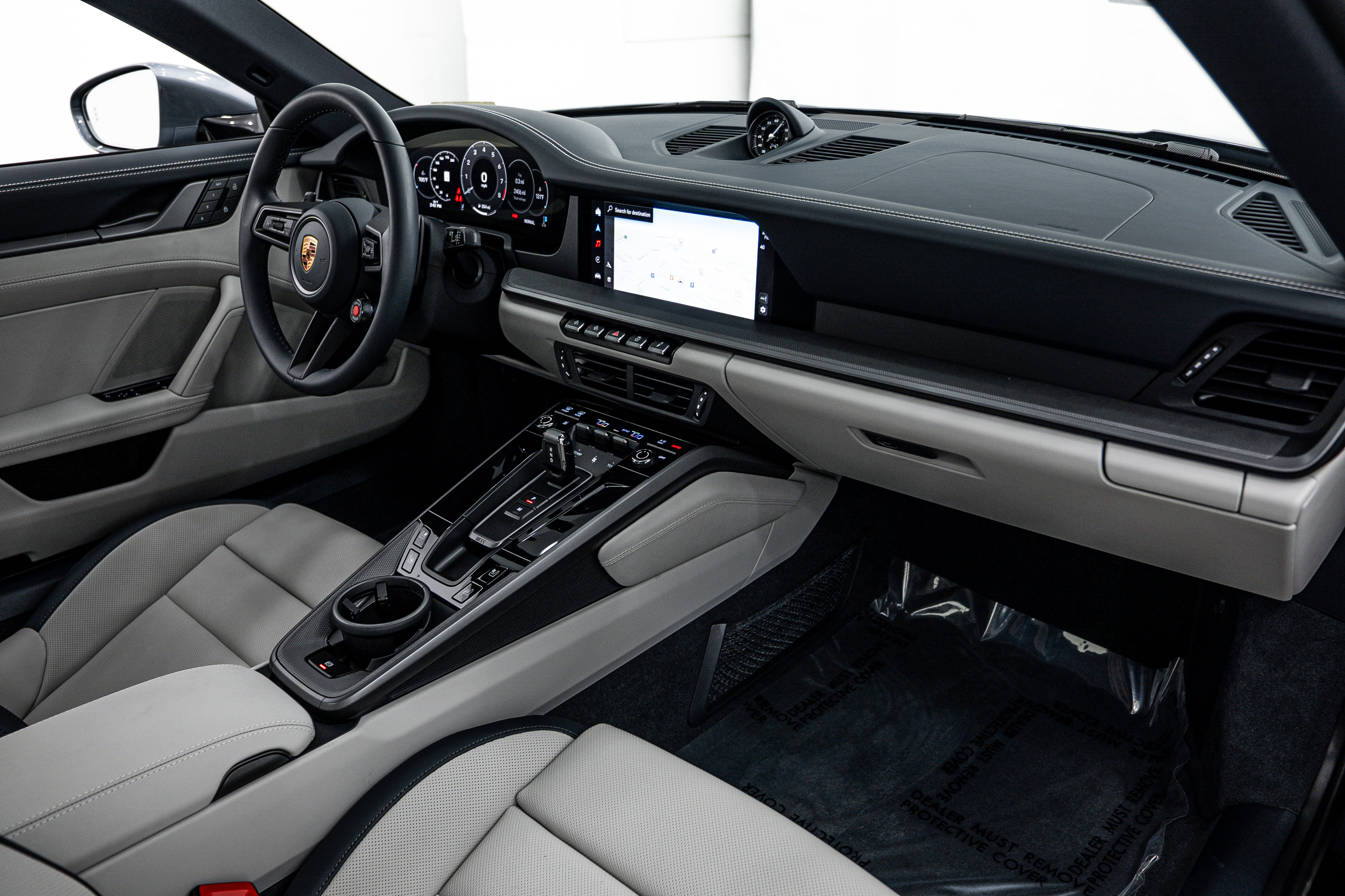 Certified 2025 Porsche 911 Carrera RWD image 17