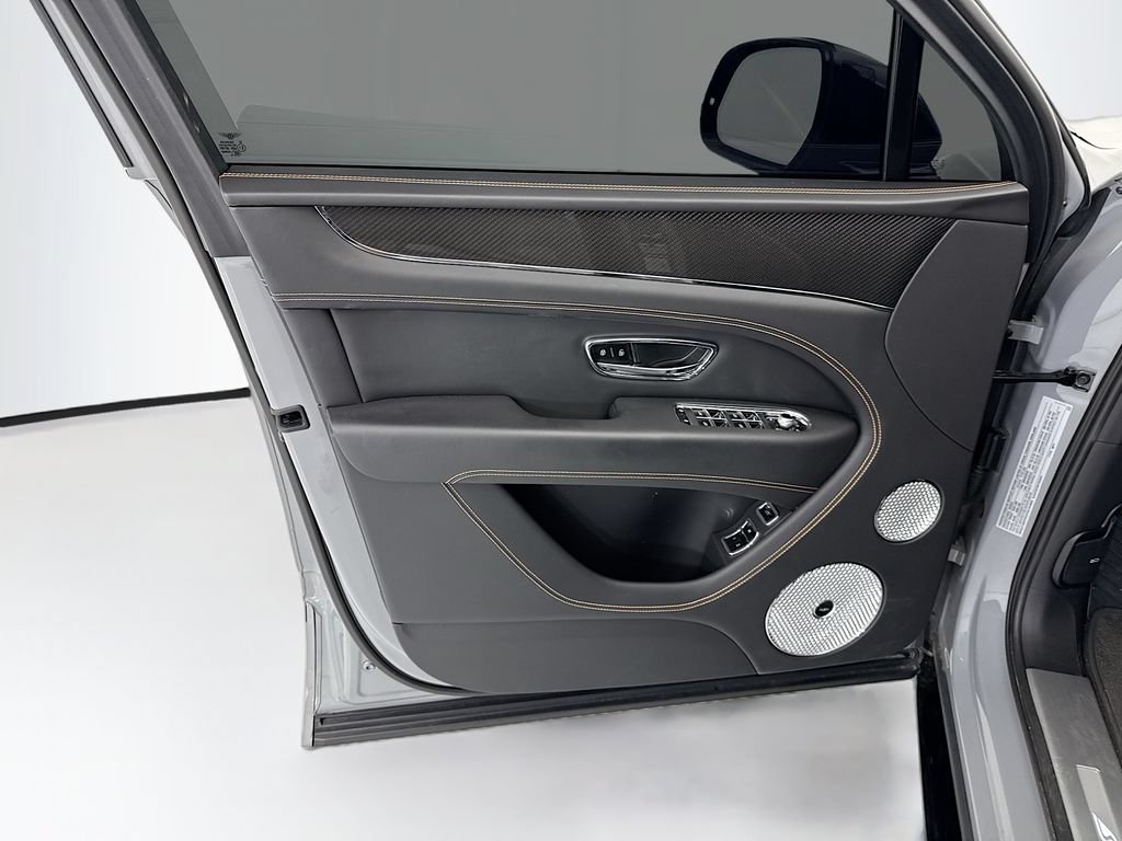 Certified 2023 Bentley Bentayga AWD/4WD image 23
