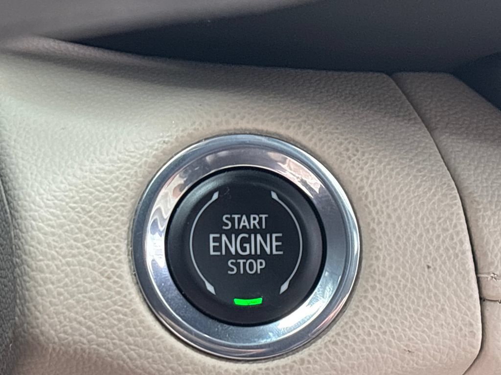 Used 2023 Buick Envision Avenir FWD image 16