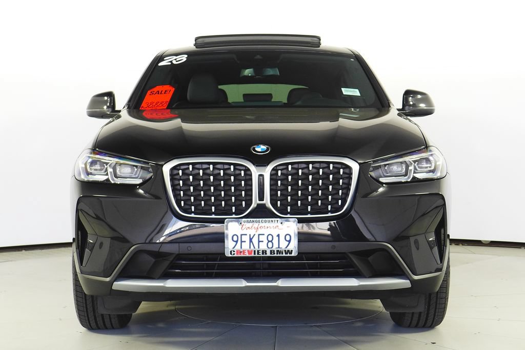 Used 2023 BMW X4 xDrive30i w/ Premium Package AWD/4WD image 3