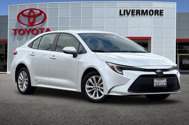 Certified 2023 Toyota Corolla LE w/ LE Convenience Package AWD/4WD image 2
