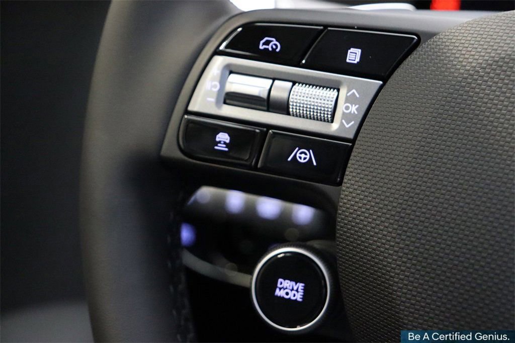 Used 2025 Hyundai Ioniq 5 SEL image 6