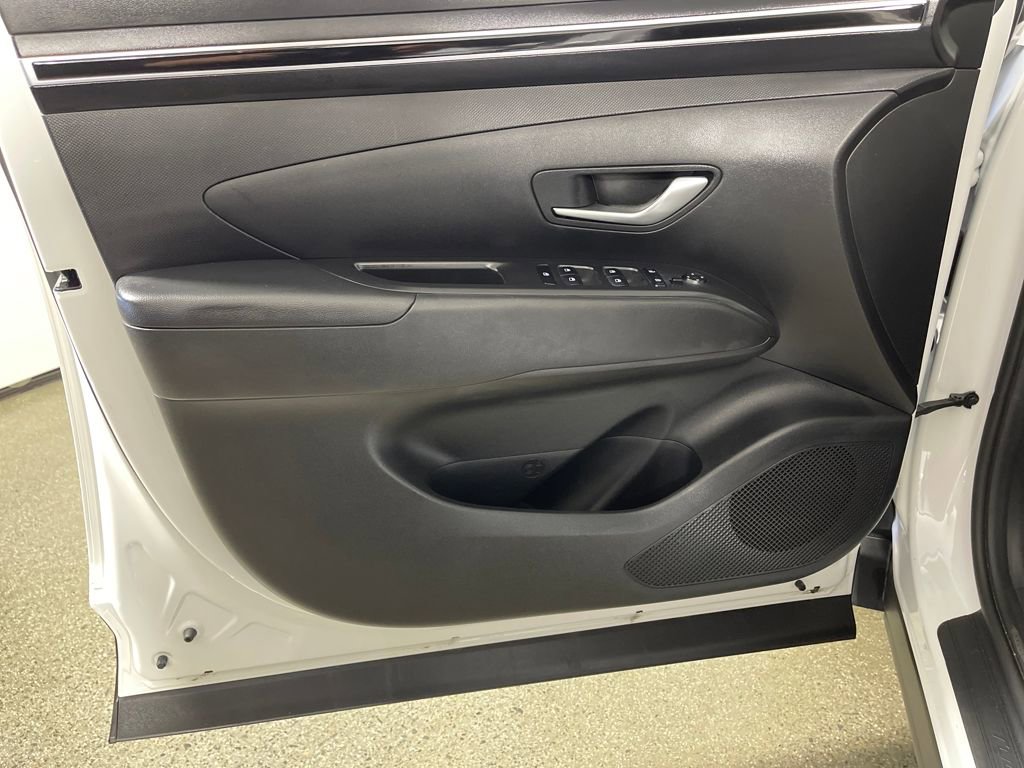 Certified 2023 Hyundai Tucson SE image 19