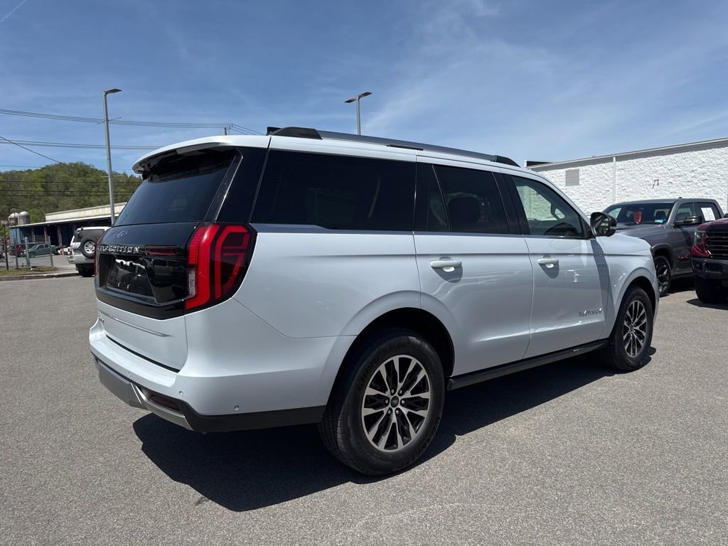 Used 2025 Ford Expedition Platinum AWD/4WD image 22