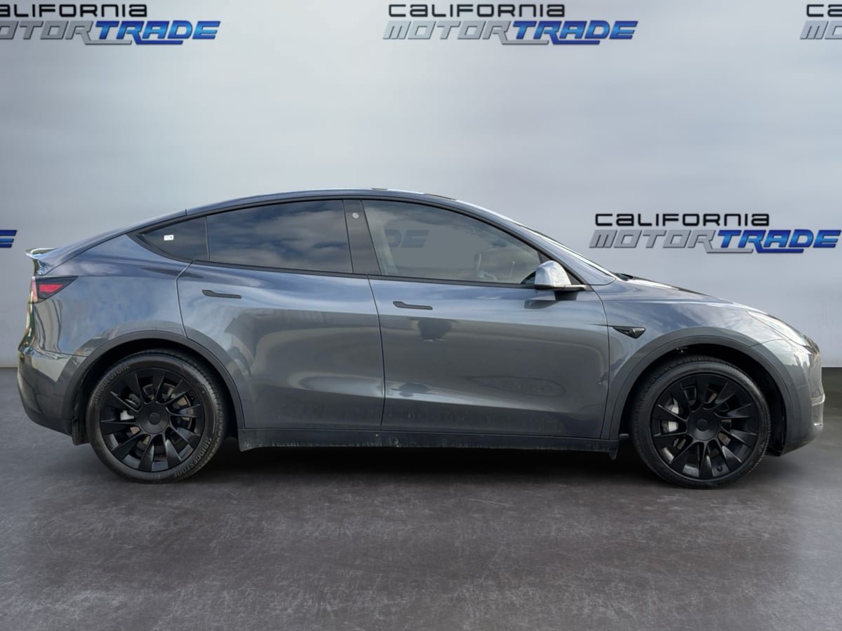 Used 2021 Tesla Model Y Long Range AWD/4WD image 4