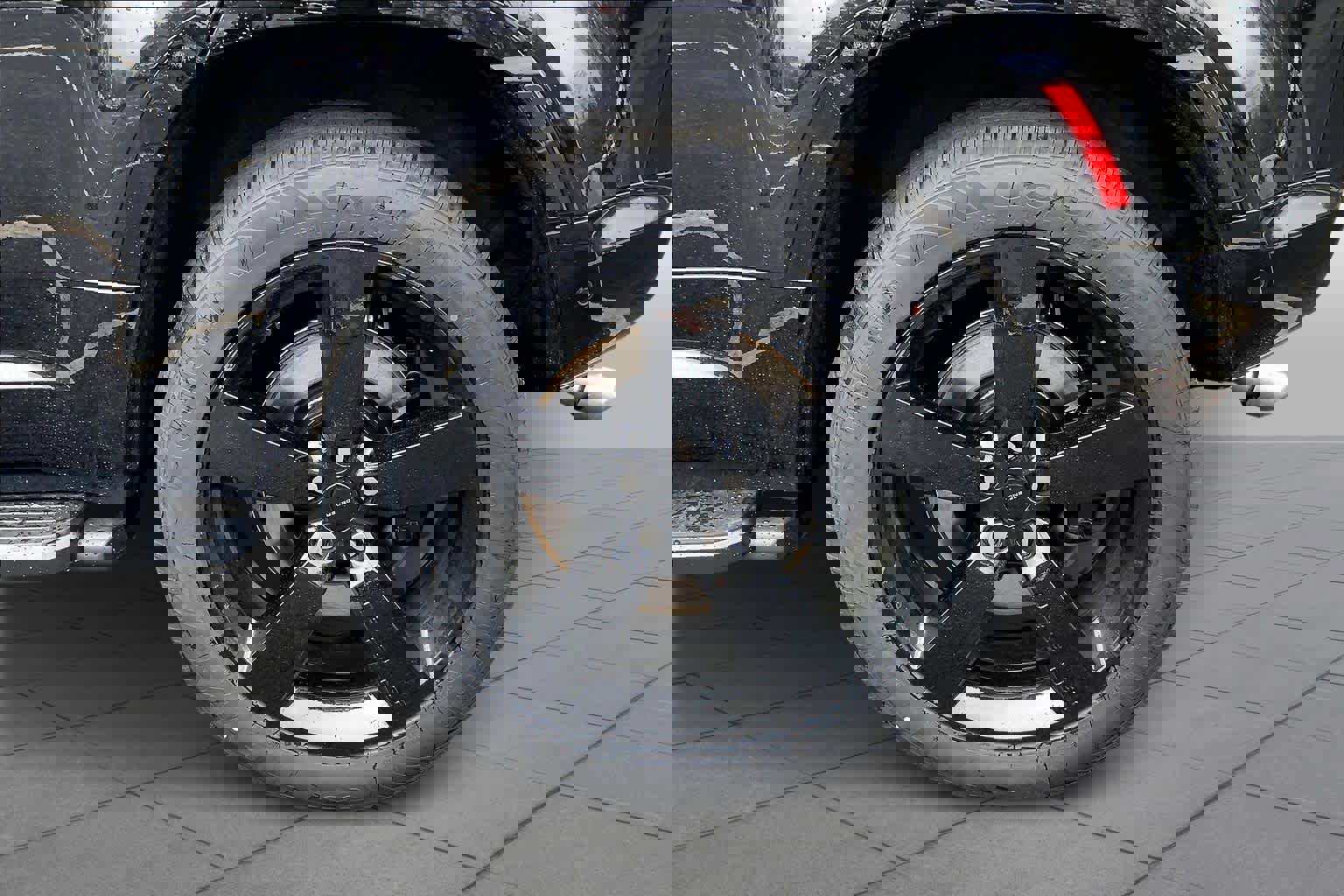 New 2026 Land Rover Defender 110 V8 image 16