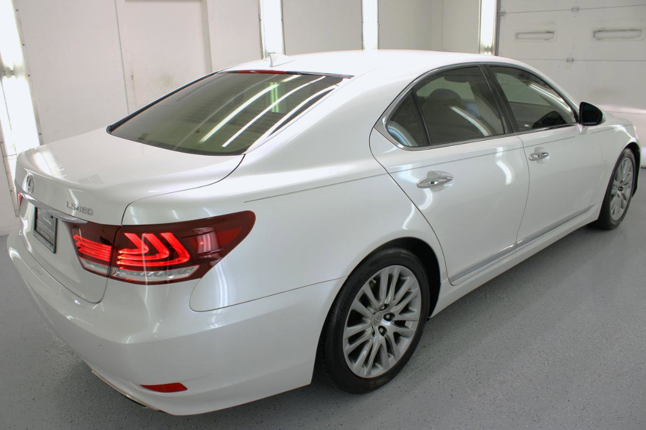 Used 2016 Lexus LS 460 w/ Comfort Package image 10