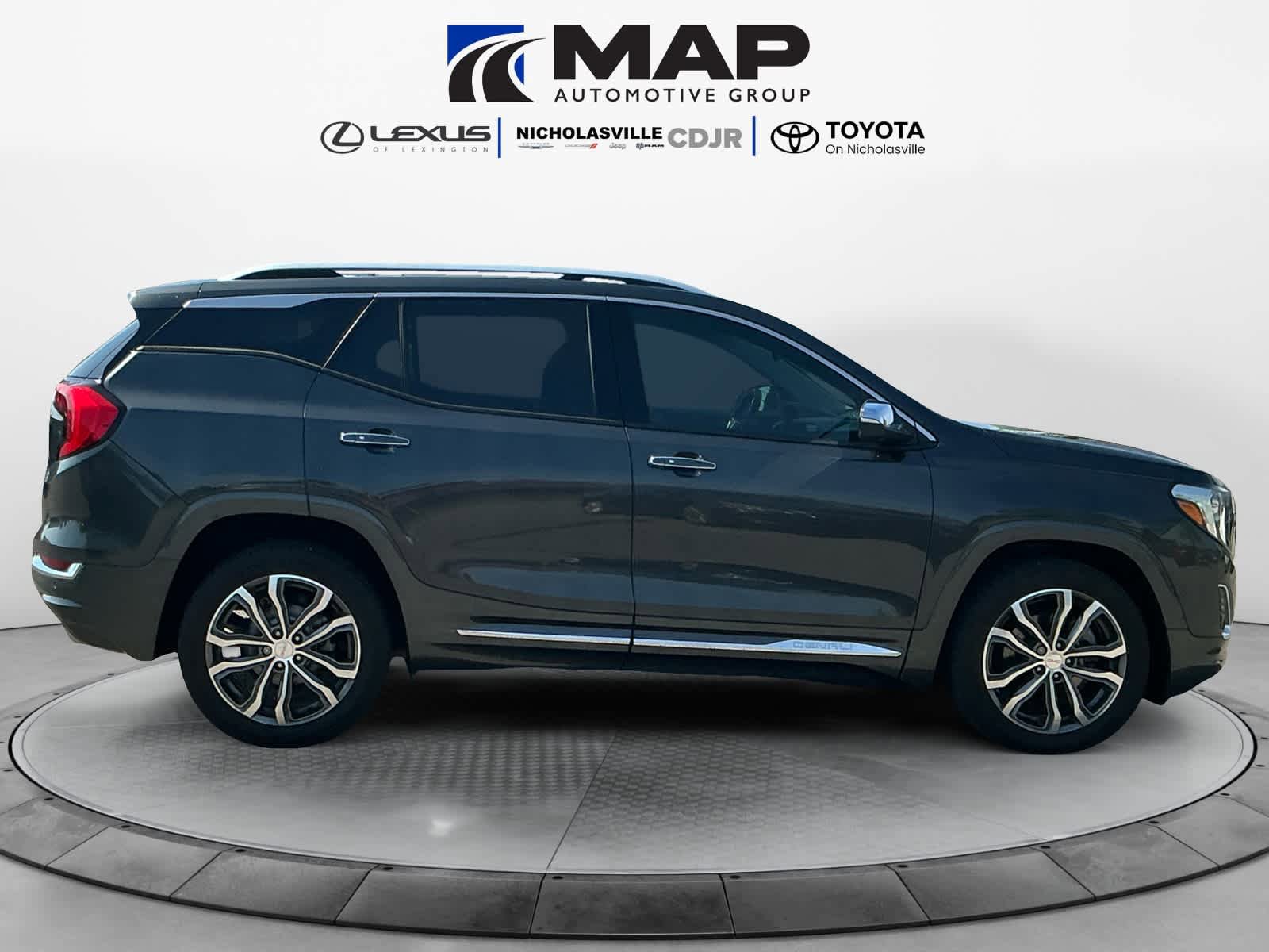 Used 2019 GMC Terrain Denali w/ Advanced Safety Package FWD image 6