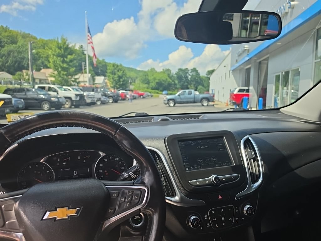 Used 2019 Chevrolet Equinox LT AWD/4WD image 16