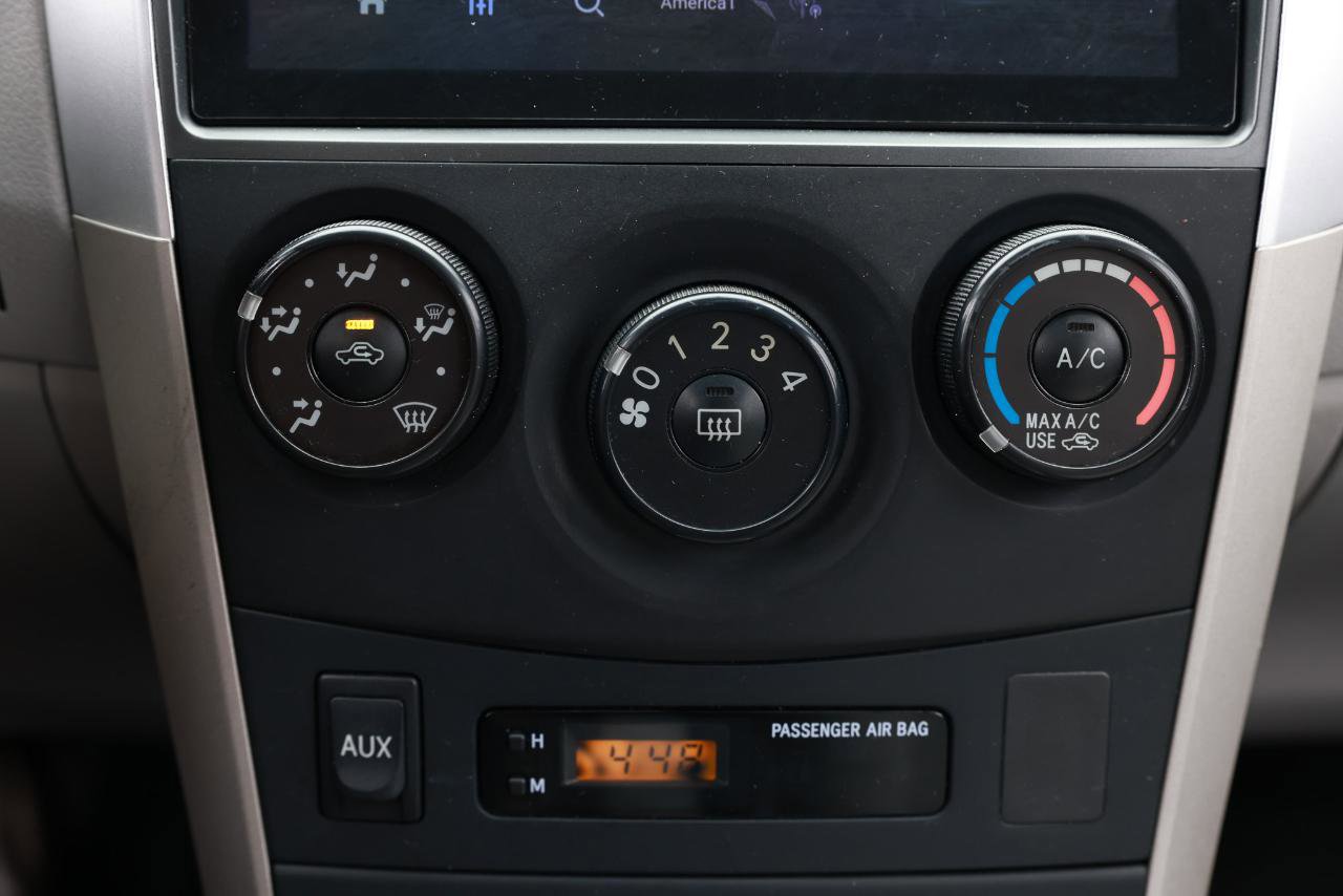 Used 2010 Toyota Corolla LE FWD image 29