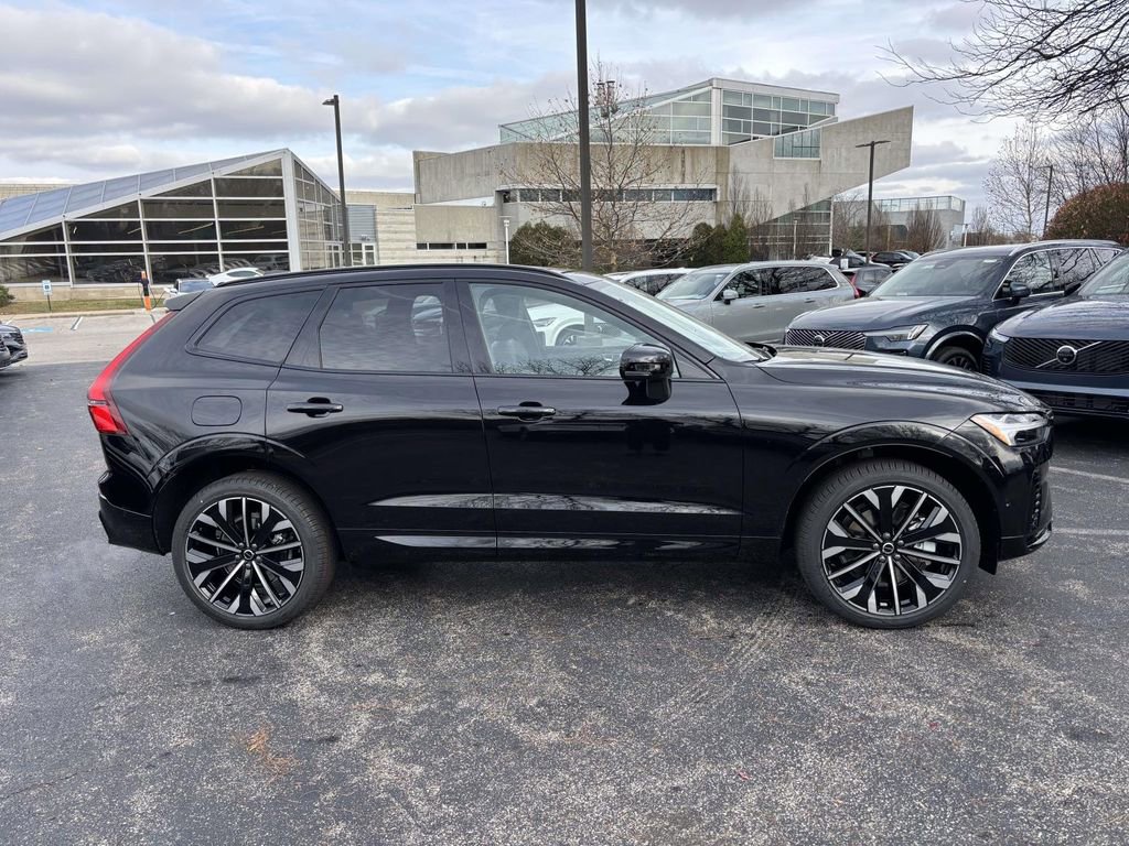 New 2026 Volvo XC60 T8 Ultra w/ Protection Package Premier image 8