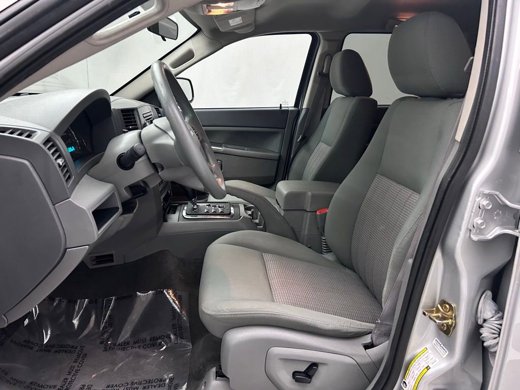 Used 2007 Jeep Grand Cherokee Laredo AWD/4WD image 12