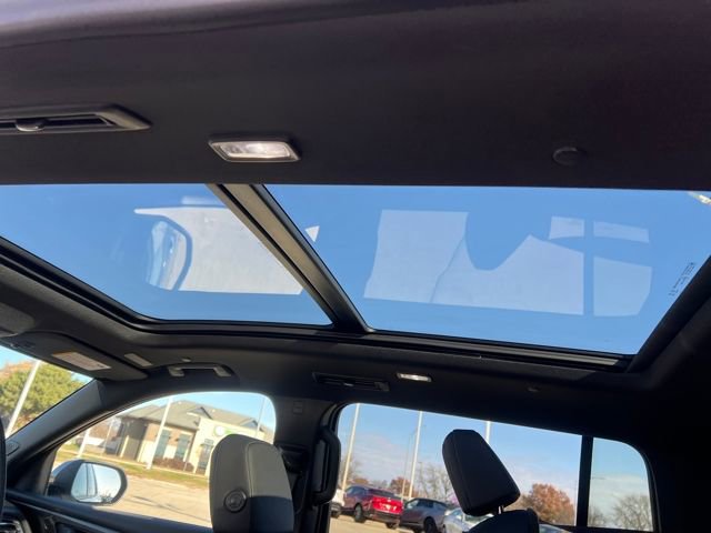 New 2026 Chevrolet Traverse High Country w/ LPO, Floor Liner Package image 36