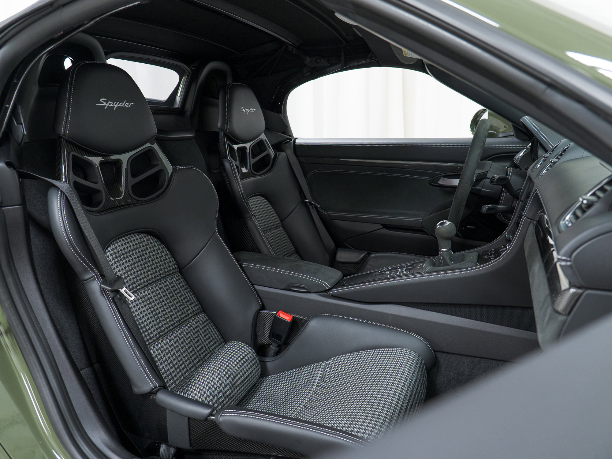 Certified 2023 Porsche 718 Boxster Spyder image 36