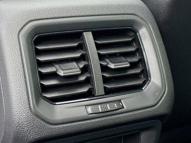 New 2026 Volkswagen Taos SEL AWD/4WD image 26