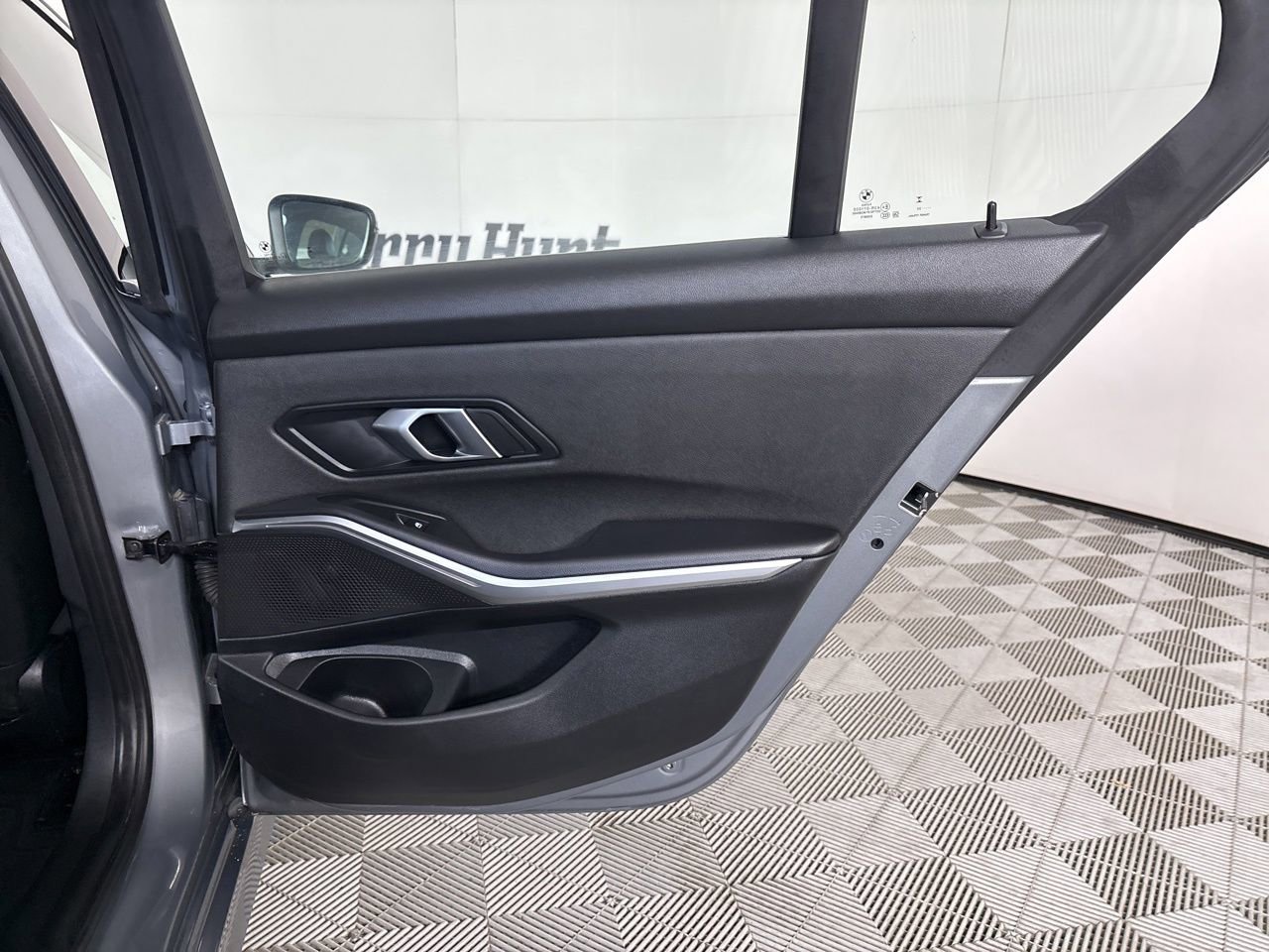 Used 2025 BMW 330i xDrive Sedan AWD/4WD image 23