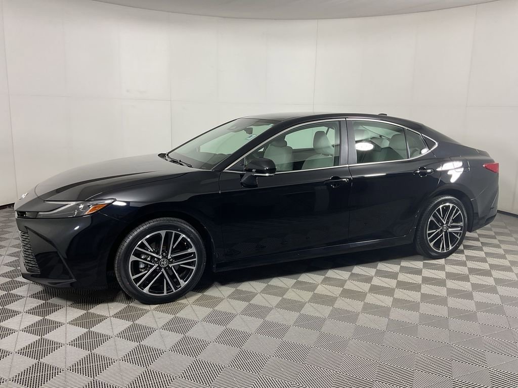 Certified 2025 Toyota Camry XLE AWD/4WD image 1